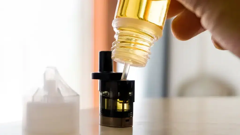 電子煙煙油的「擊喉感」是什麼